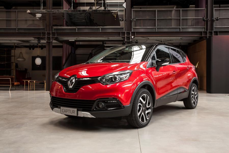 Renault Captur Hypnotic 2016 года  (IT) (фото 3 из 26)